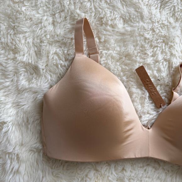 NEW Skims Wireless form T-shirt Demi Bra Size 40DD - Picture 9 of 9